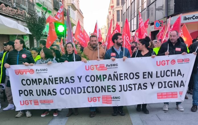 Cabecera de la manifestación de este miércoles en Guadalajara, como parte de las movilizaciones dentro de la huelga de Logística. (Foto: EP)