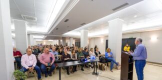 Un total de 220 alcaldes y concejales de Guadalajara han asistido a esta jornada en la Diputacion.