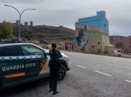 Patrulla de la Guardia Civil en Molina de Aragón. (Foto: G.C.)