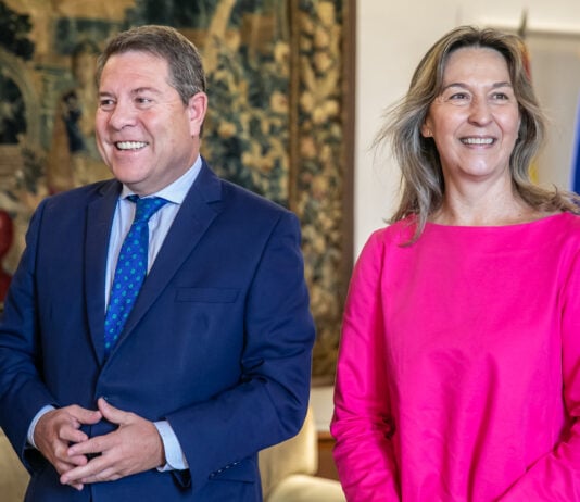 Reunión de Guarinos con García-Page en Toledo en 2023, meses después del comienzo del actual mandato.