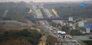 Estado de la circulación en la A-2 a la altura de Almadrones en la tarde del domingo, regreso del Puente de la Constitución. (Foto: DGT)