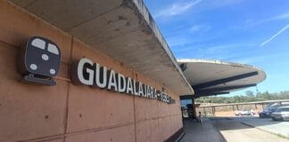 Entrada de la estación del AVE de Guadalajara-Yebes. (Foto: La Crónic@)