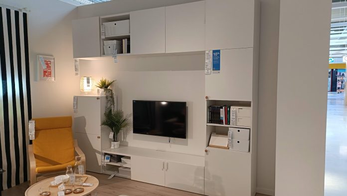 Muebles a la venta en un comercio en noviembre de 2023. (Foto: La Crónic@)