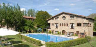 Exterior de El Molino de Alcuneza.