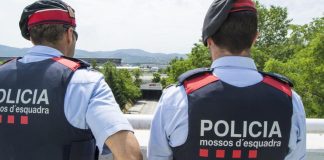 Más sobre el «asesino de Mejorada», que se ha entregado… en Tarragona El supuesto asesino se ha entregado en Tarragona y fue custodiado inicialmente por la policía autonómica catalana.