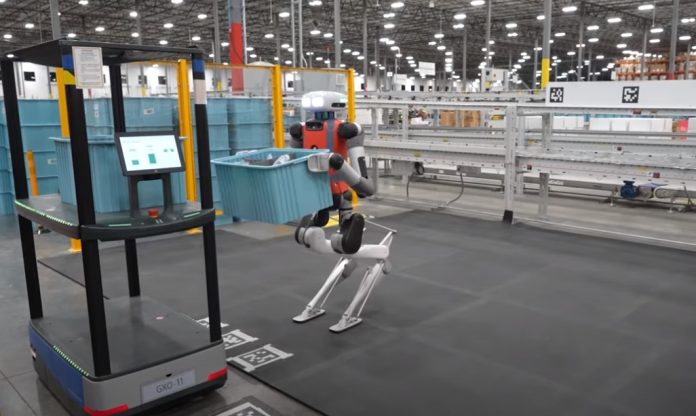 Digit en acción durante su presentación en Estados Unidos.