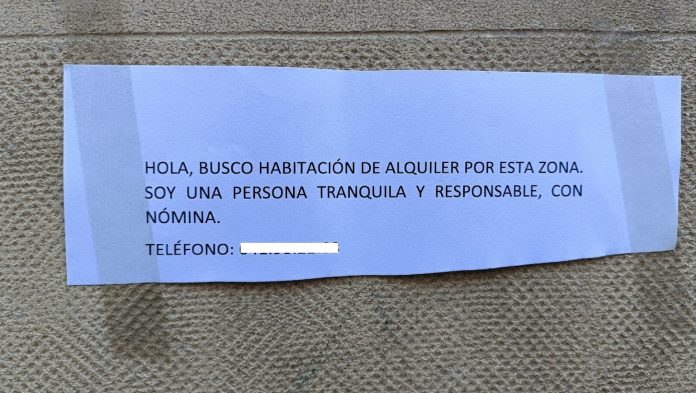 Anuncio real, visto en Guadalajara en enero de 2024, de una persona que busca habitación en alquiler.