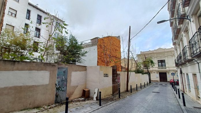 Calle San Gil, en el centro de Guadalajara, a finales de noviembre de 2023. (Foto: La Crónic@)