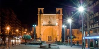 Alumbrado público de Guadalajara. Una de las quejas recurrentes es la penumbra permanente de muchos puntos de la ciudad, como la propia Plaza de Santo Domingo.