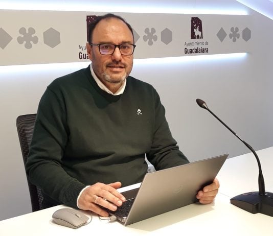 El concejal de Infancia de Guadalajara, Roberto Narro.