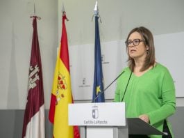 Esther Padilla, consejera portavoz del Gobierno de Castilla-La Mancha, en rueda de prensa.