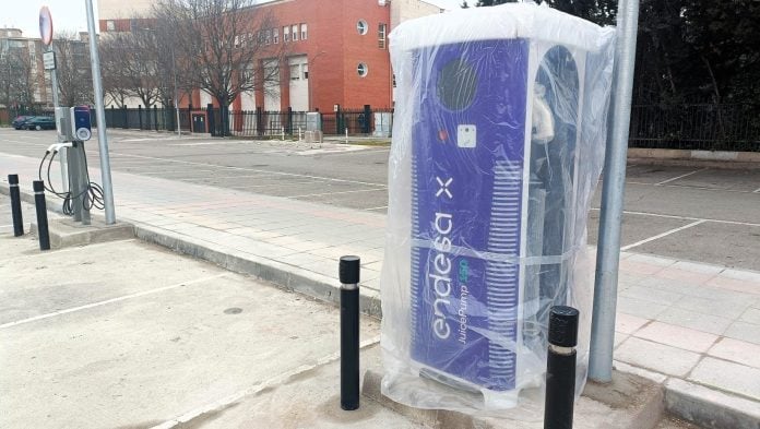 Endesa se ha hecho con este servicio de recarga de coches eléctricos en Guadalajara hasta 2038. (Foto: La Crónic@)