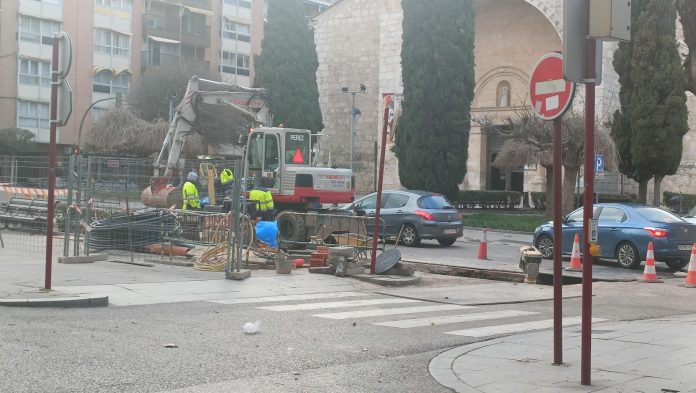 Obras en la plaza de Santo Domingo el 27 de febrero de 2024. (Foto: La Crónic@)