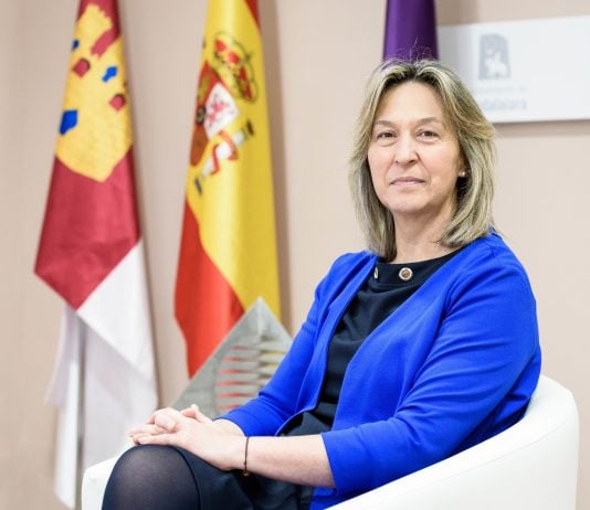 Ana Guarinos, retratada por Rafael Martín.