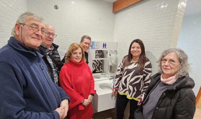 baño para ostomizados