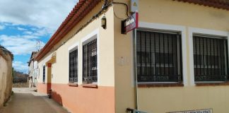 Exterior del bar de Irueste, de nuevo reabierto.