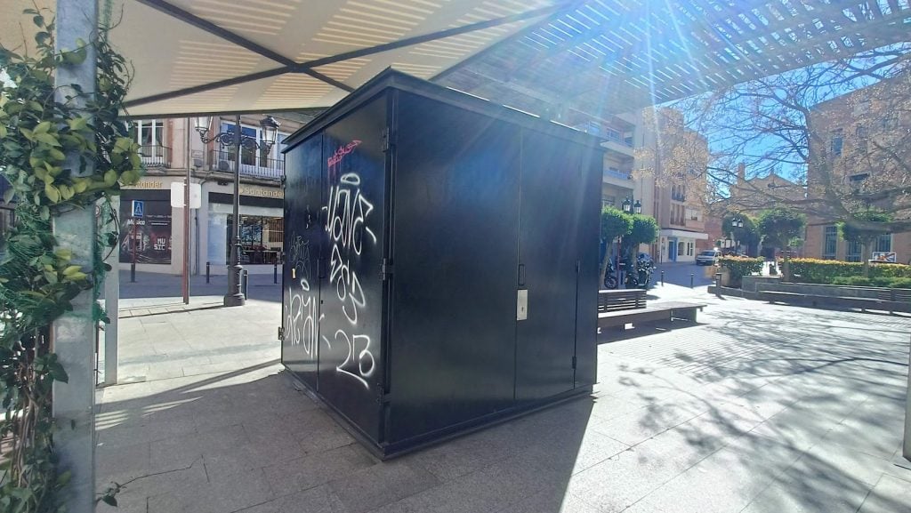 Kiosco del Jardinillo, sin uso, en febrero de 2024. (Foto: La Crónic@)
