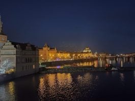 Praga desde el río Moldava. (Foto: La Crónic@)