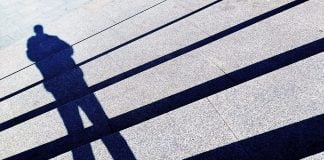 Guadalajara, en aviso por calor y con posibilidad de alguna granizada Sombra y escaleras. Guadalajara, 2024. (Foto: A. González / La Crónic@)