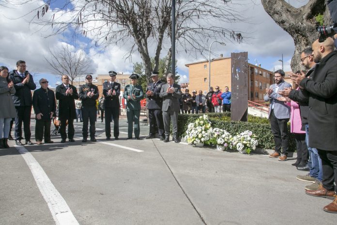 Recuerdo al 1M en Azuqueca de Henares este 2024, vigésimo aniversario de los atentados.