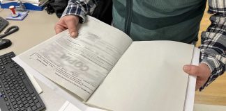 Tú trabajas y otros se dan de baja con partes falsificados Uno de los partes falsificados, incorporados al atestado de la Guardia Civil.