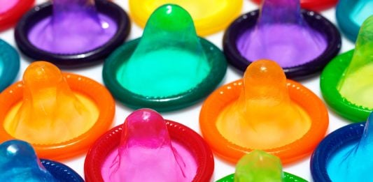 Condones gratis para jóvenes preservativos