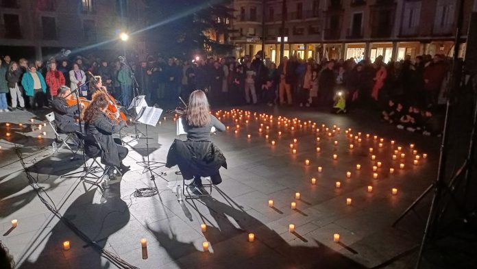 Homenaje a las víctimas del 11M celebrado en 2024 en Guadalajara. (Foto: La Crónic@)