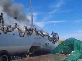 Incendio originado en la cola de un Airbus 330 en el aeropuerto de Ciudad Real el 18 de abril de 2024.