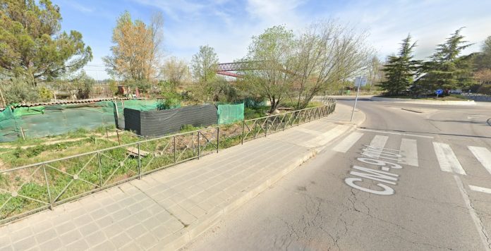 En un lateral de Francisco Aritio aún se mantienen algunos huertos. (Foto: Google Maps)