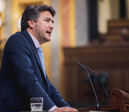 López Maraver en el Congreso.