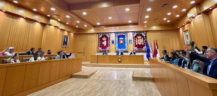 Pleno del Ayuntamiento de Talavera de la Reina el 10 de mayo de 2024.