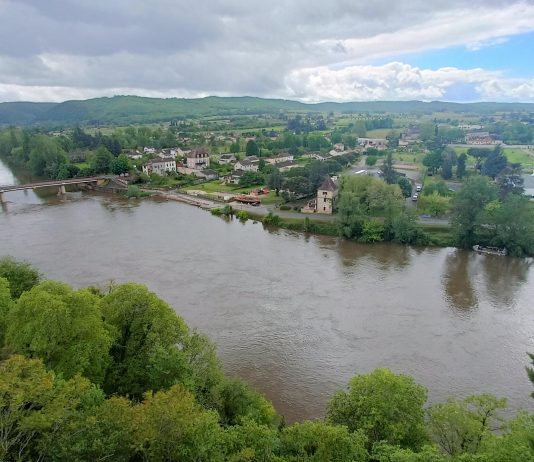 El río Lot, desde lo alto de Puy l'Évêque. Naturaleza e historia se dan la mano en este valle francés. (Foto: La Crónic@)