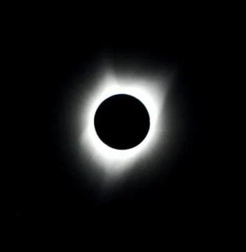 CONSEGUIDO: El Gobierno rectifica y le devuelve el eclipse total de sol a Guadalajara Eclipse solar total.