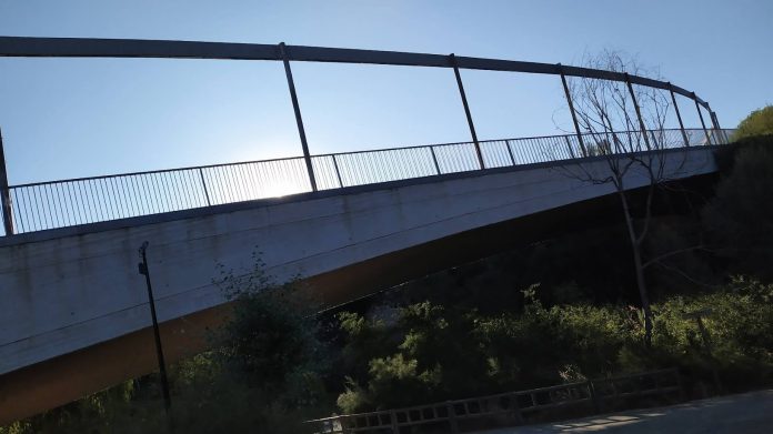 Puente sobre el río Henares donde se produjo el suceso al que se alude en esta información. (Foto: La Crónic@)