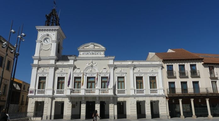 Fachada del Ayuntamiento de Guadalajara en julio de 2024. (Foto: La Crónic@)