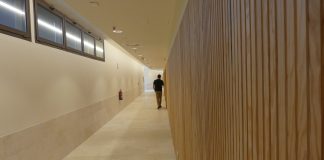 Pasillo del parador de Molina de Aragón en julio de 2024. (Foto: La Crónic@)