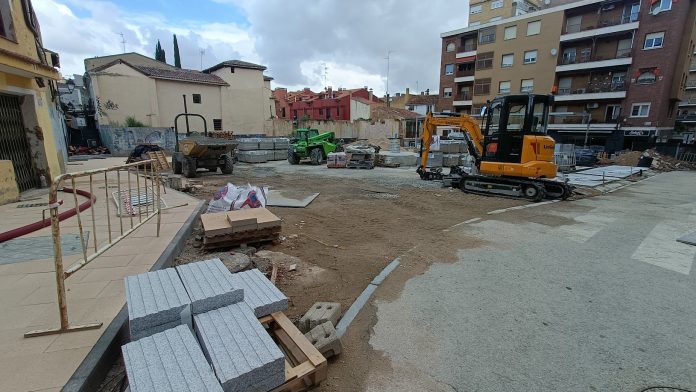 Estado de las obras de la plaza de San Esteban, en Guadalajara, en junio de 2024. (Foto: La Crónic@)
