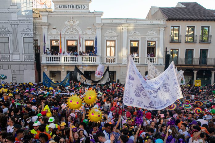 Chupinazo de las Ferias de 2024, en la Plaza Mayor.