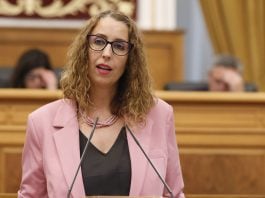 Sara Simón en las Cortes de Castilla-La Mancha el 26 de septiembre de 2024.
