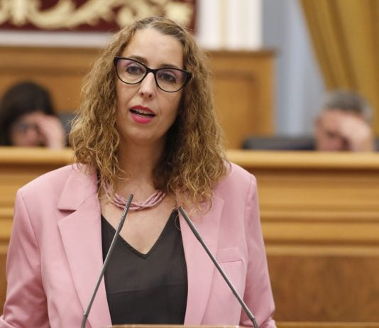 Sara Simón en las Cortes de Castilla-La Mancha el 26 de septiembre de 2024.