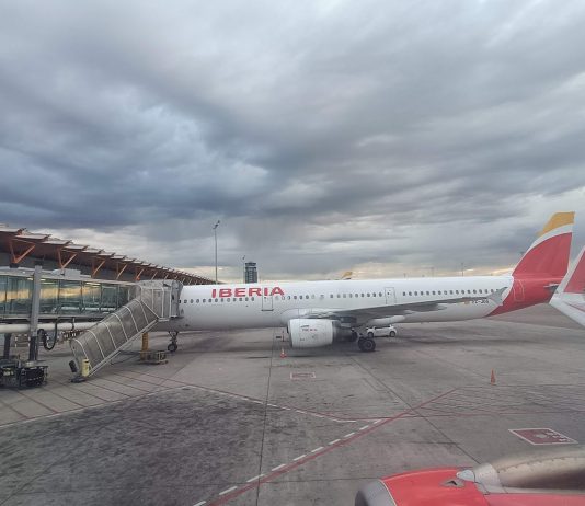 Avión de Iberia en Barajas, en 2024. (Foto: La Crónic@)