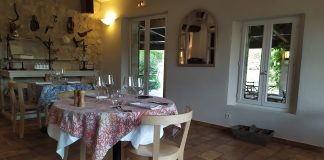 Buenos restaurantes para darte un homenaje sin tener que arruinarte Comedor de un restaurante rural en un país europeo. (Foto: La Crónic@)