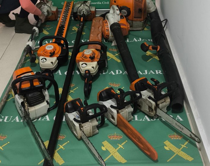 material-recuperado-azuqueca-robo Material recuperado del robo cometido en Azuqueca en octubre de 2024 en un local municipal. (Foto: Guardia Civil)
