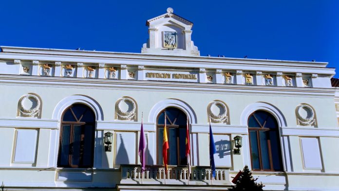 fachada-de-la-diputacion-de-guadalajara-en-diciembre-de-2024 Fachada de la Diputación de Guadalajara en diciembre de 2024. (Foto: La Crónic@)