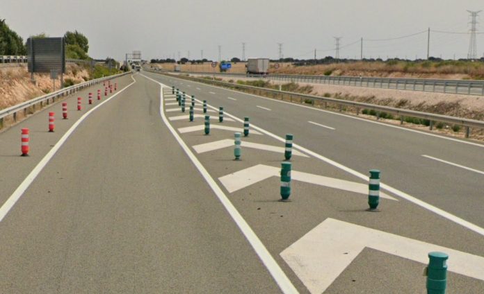 Se cree que el coche accedió a la A-2 en Gajanejos, exactamente por este punto, en dirección contraria. (Foto: Google Maps)