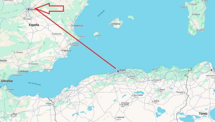 De forma reiterada, redes de delincuentes introducen personas a Europa a través de Guadalajara y desde Argelia. Su destino final suele ser, una vez obtienen la documentación, Francia.