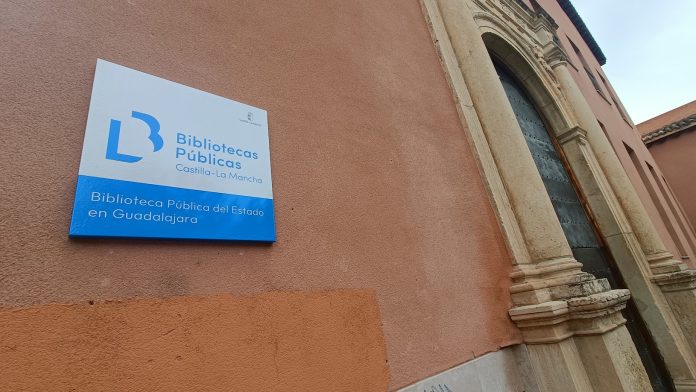 Biblioteca de Dávalos.