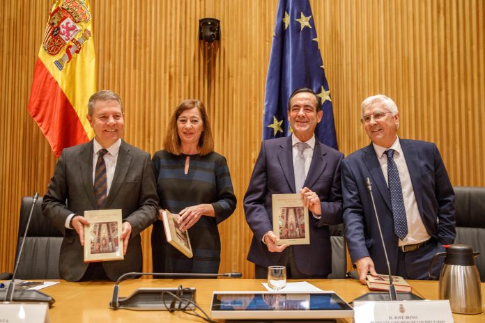 Un momento de la presentación del libro de Barreda en el Congreso de los Diputados el 13 de febrero de 2025. (Foto: EP)