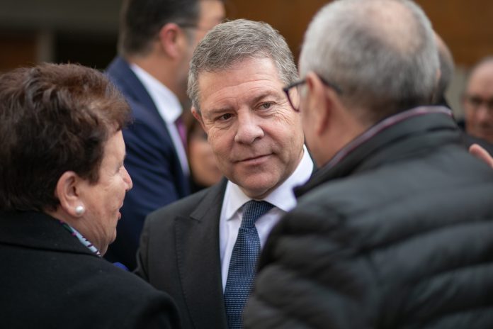 García-Page en Escariche, durante una reciente visita.