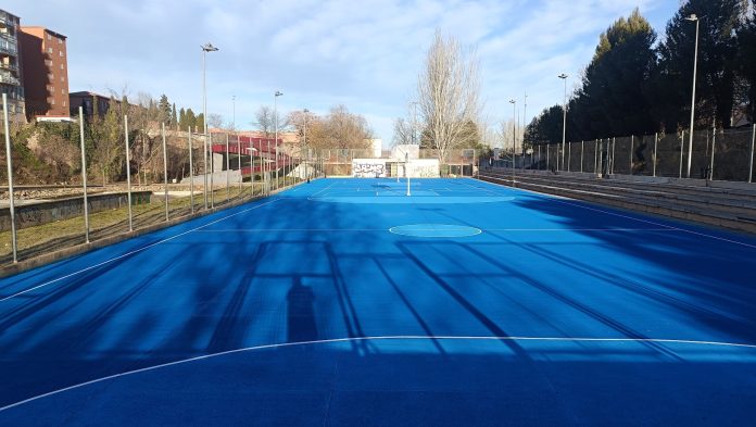 Pistas del Barranco del Alamín con la superficie recién pintada. (Foto: La Crónic@)